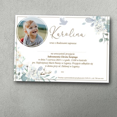 Zaproszenie na chrzciny ze zdjęciem dziecka w rogu, jasne, mroźne kolory, dla chłopca i dziewczynki.