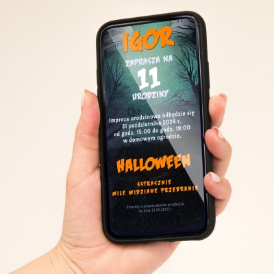 zaproszenie elektroniczne z motywem ciemnego lasu