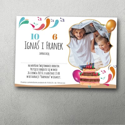 Zaproszenie na podwójne urodziny Kolorowa Fala ze zdjęciem dwóch jubilatów