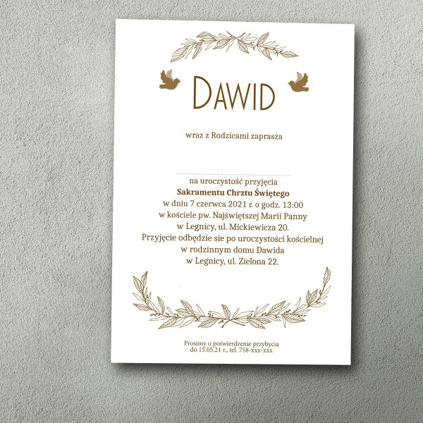 Zaproszenie na chrzest z jednokolorowym, brązowym wzorem.