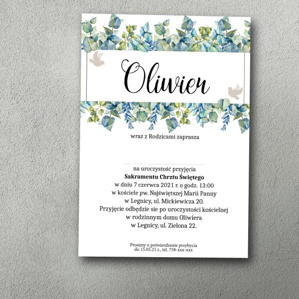 Zaproszenie na chrzest z imieniem otoczoną roślinami, dla chłopca.