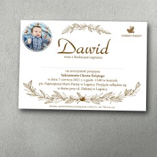 Zaproszenie na chrzest ze zdjęciem w rogu, brązowe ilustracje, brązowy tekst, dla chłopca.