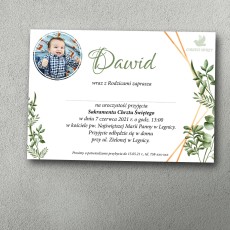 Zaproszenie na chrzest ze zdjęciem w rogu, zielone listki po bokach, wiosenne.